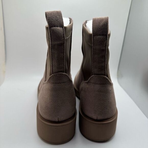 CUSHIONAIRE Women's Hackett zipper boot +Memory Foam 8.5 TAUPE NEW - Picture 4 of 7